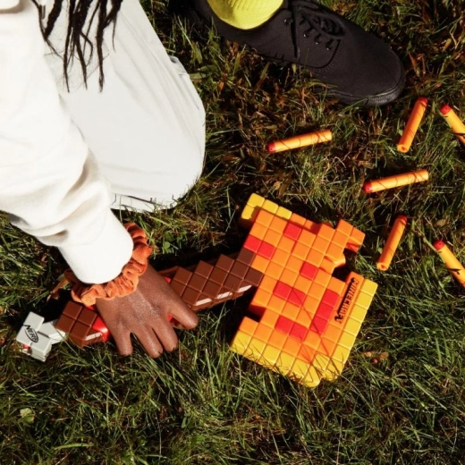 Fires Nerf foam darts