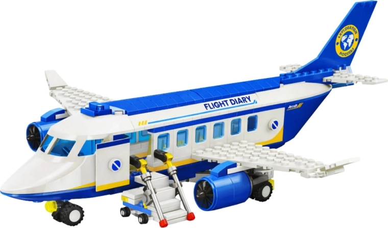 Dva modela iz enega kompleta: letalo ali robot