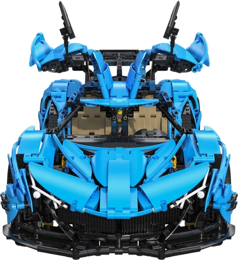 Podrobna notranjost in športen videz