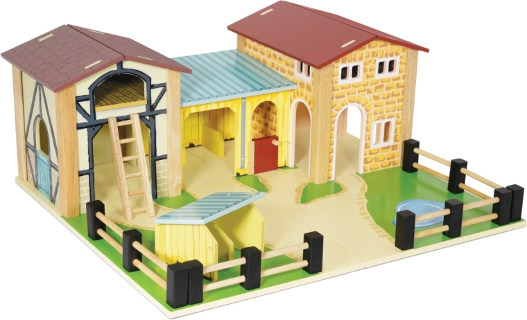 Wooden Farm with Figures Le Toy Van