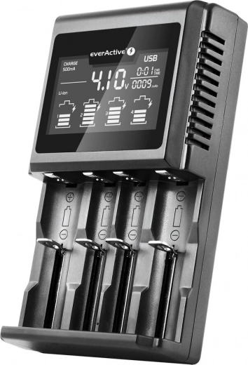 Univerzalni polnilec EVERACTIVE UC-4000 za akumulatorje Li-ion in Ni-MH