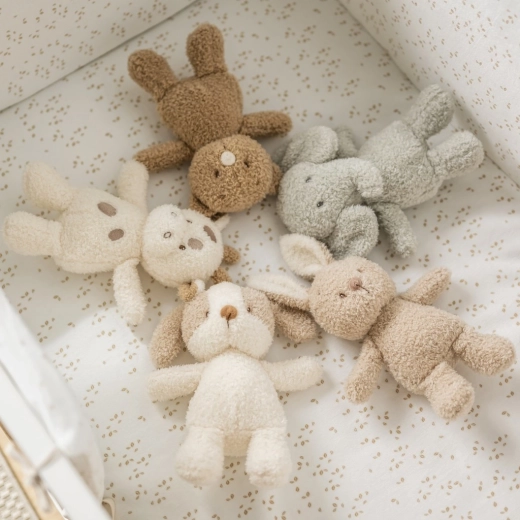 Mehak teddy material za občutek varnosti