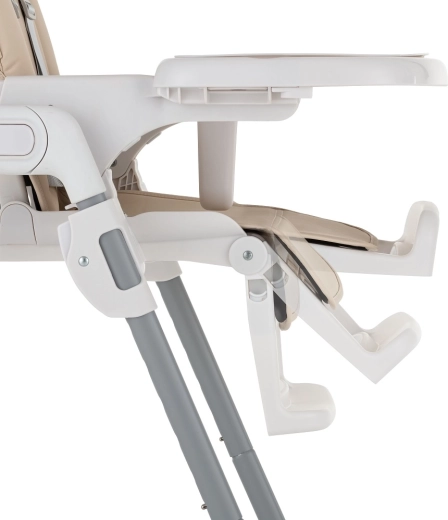 Replaceable cover and dishwasher-safe tray for easy maintenance