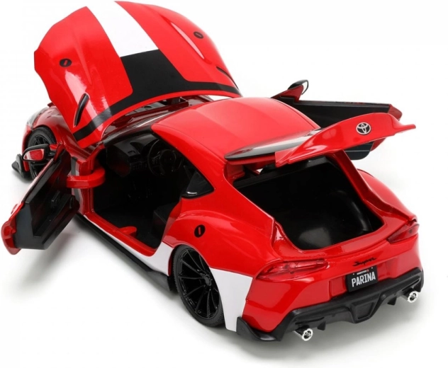 Odpiralni elementi in podroben interier