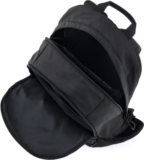 Trokamninska organizacija in žep za prenosnik