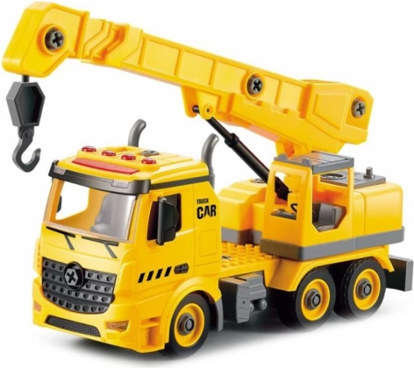 Disassemblable construction for little DIYers