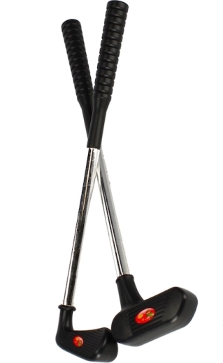 Dve otroški golfovski palici za enostavno puttanje