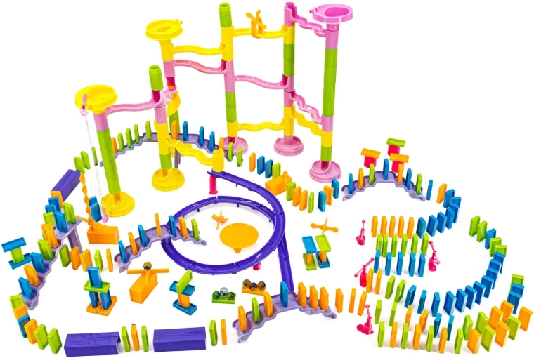 308 pieces for big tracks and domino chain reactions