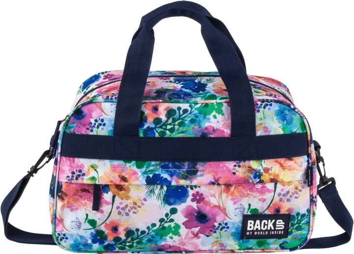 Sports bag with practical pockets