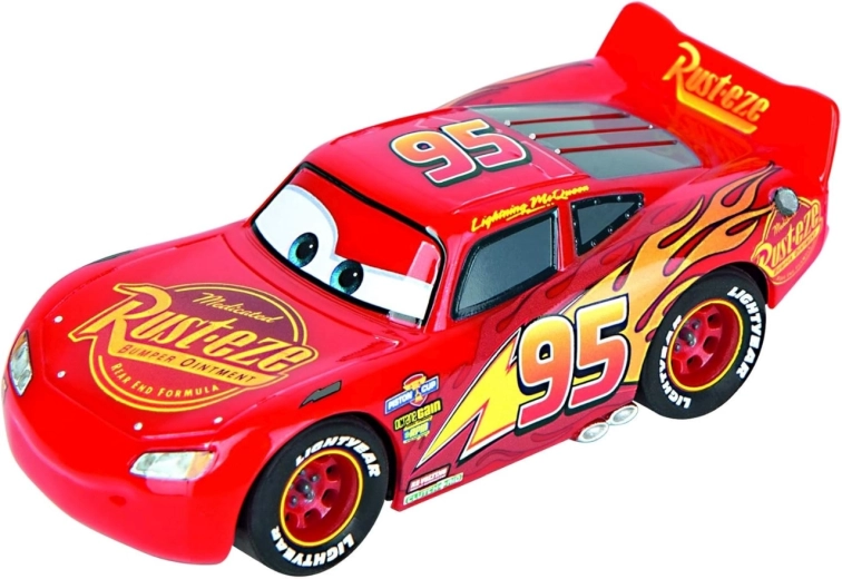 Lightning McQueen z natančnim videzom
