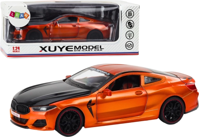Kovinski športni model s trenjem pogonom in odpiralnimi elementi 1:24 oranžen