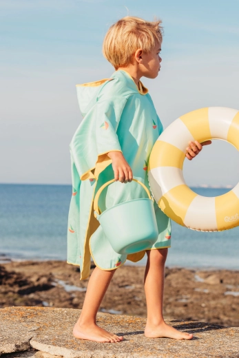 Quut otroški plažni pončo s kapuco banana blue