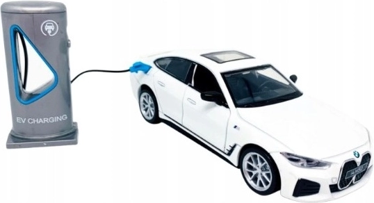 MSZ električni model BMW i4 M50, bel