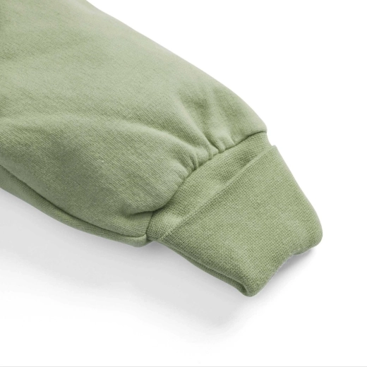 Sleeves for extra warmth and comfort