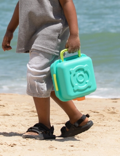 Kompakten kovček za na pot