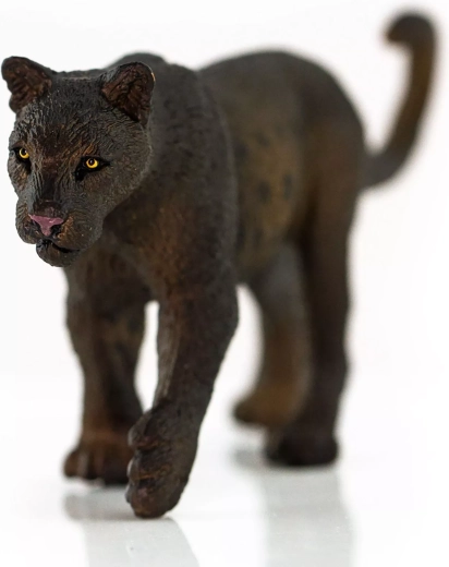 Realistic finish and fine details