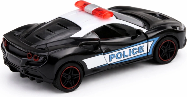 Športni dizajn in trpežni materiali