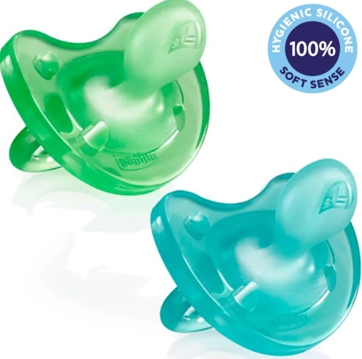 Chicco Physio Soft popolnoma silikonska duda 6–16 m, za dečke, 2 kos