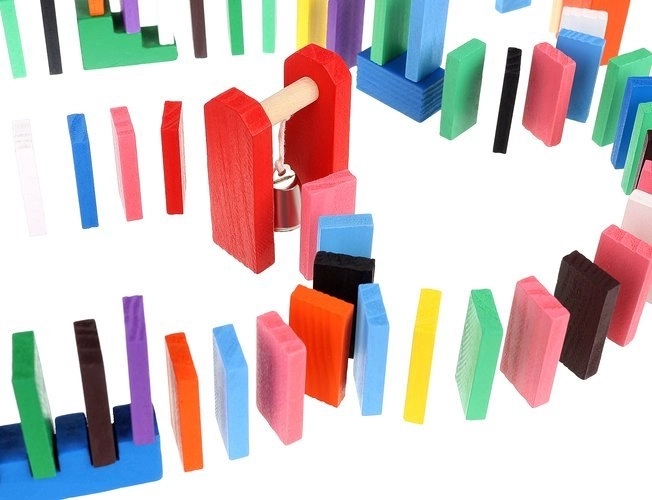 1131 delov za velike domino proge