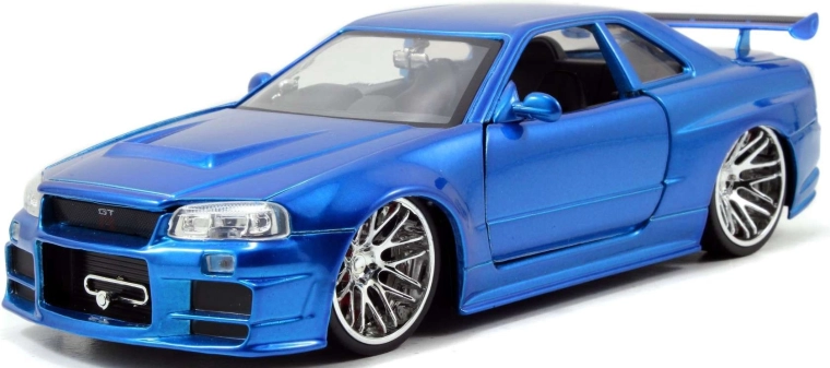 Kovinska karoserija in odpirajoči se elementi