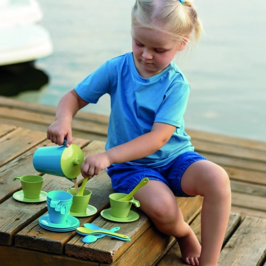 Spodbuja domišljijo in socialne veščine