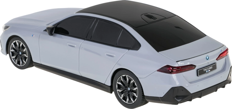 Realistična izdelava BMW i5