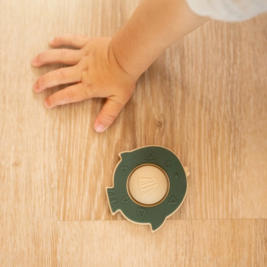 Senzorično stiskanje za razvoj fine motorike