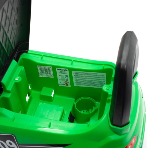 Shranjevalni predal pod sedežem