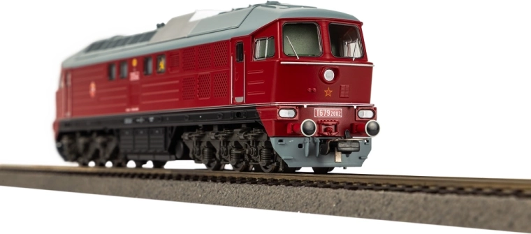 Zvesto prikazane podrobnosti lokomotive ČSD
