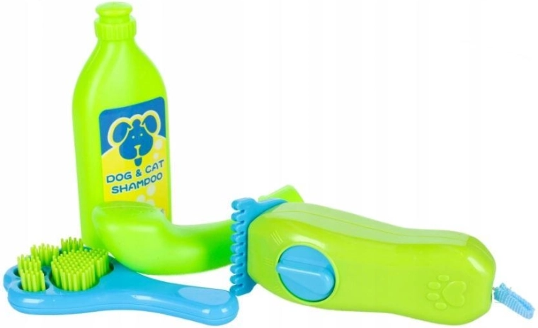 Vibrating clipper for more realistic play