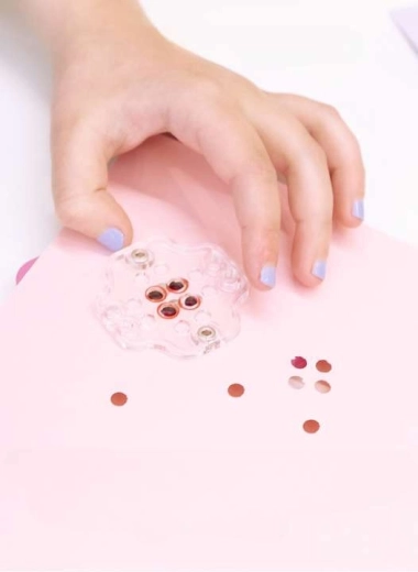 Natančno luknjanje z magnetno podlago