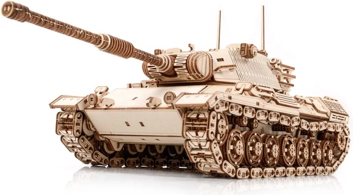 Realističen lesen model tanka Leopard 1