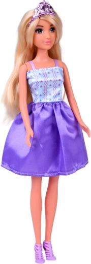 Punčka pripravljena na modno revijo