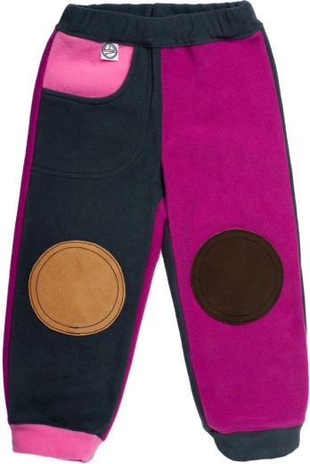 Maksimalna vzdržljivost zahvaljujoč usnjenim kolenskim ojačitvam