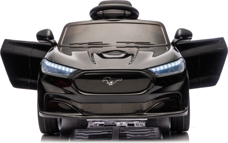 Odpirajoča se vrata in svetlobni učinki