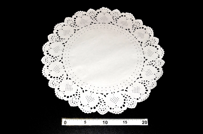Papirnata čipka pod torto 36 cm, 8 kos