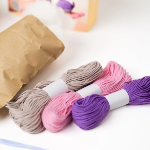 Barvne preje za detajlen in igriv videz