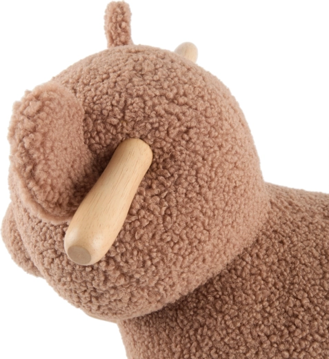 Mehak buklé material, ki vabi k cartanju