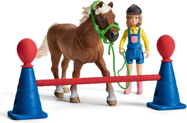 Detailed figures for realistic play