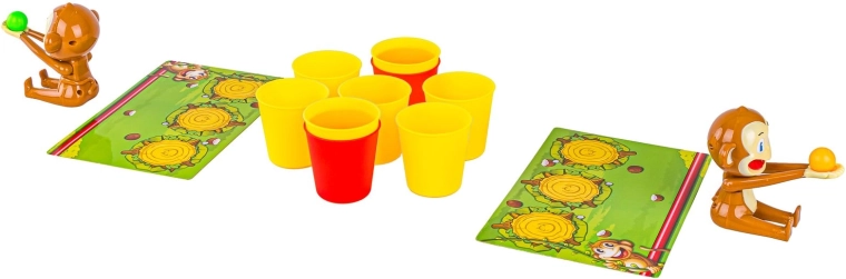Building a pyramid and taking cups from your opponent