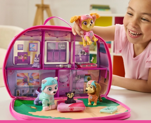 Figura junakov z majajočo glavo