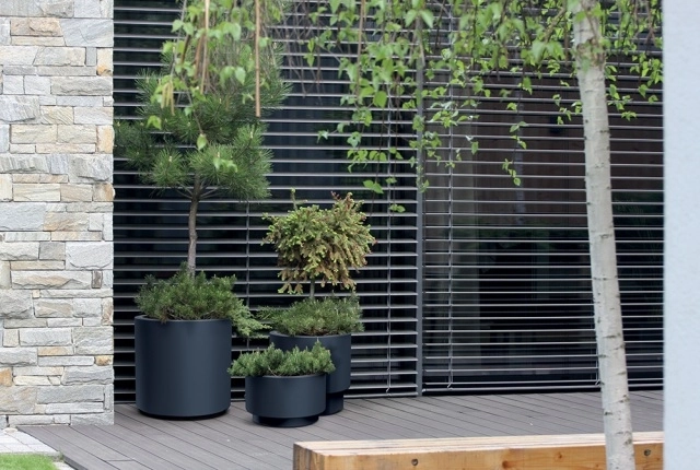 Odporen za notranjo in zunanjo uporabo