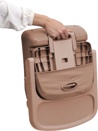 Kompaktno zlaganje in enostavno prenašanje