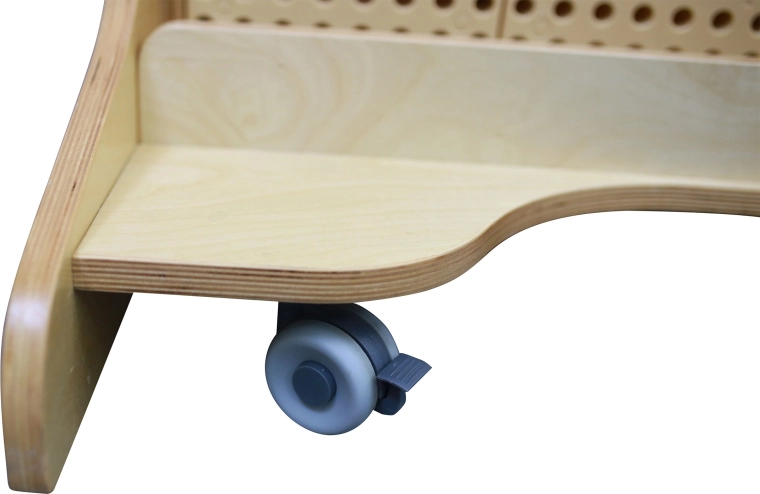 Mobilna konstrukcija na kolesih z zavoro