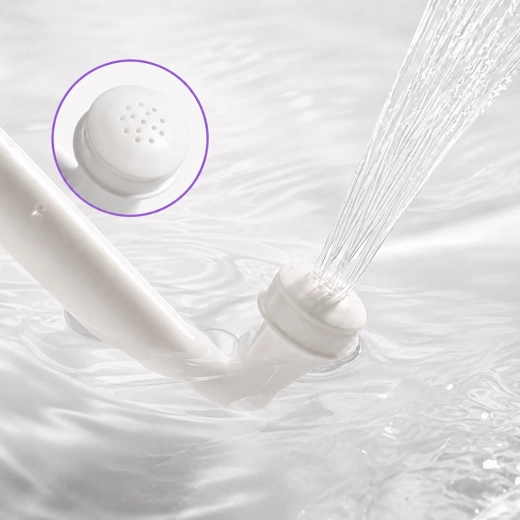 Gentle and effective rinsing thanks to 14 holes