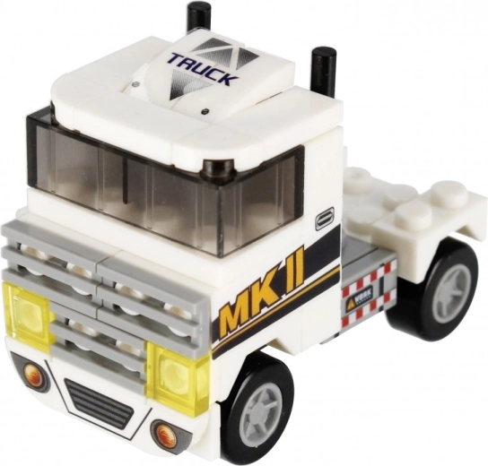 Moving wheels and realistic details