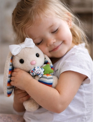 Nežen pliš in skrbna izdelava