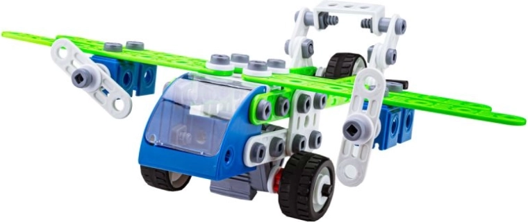 18 models according to the instructions – including an airplane