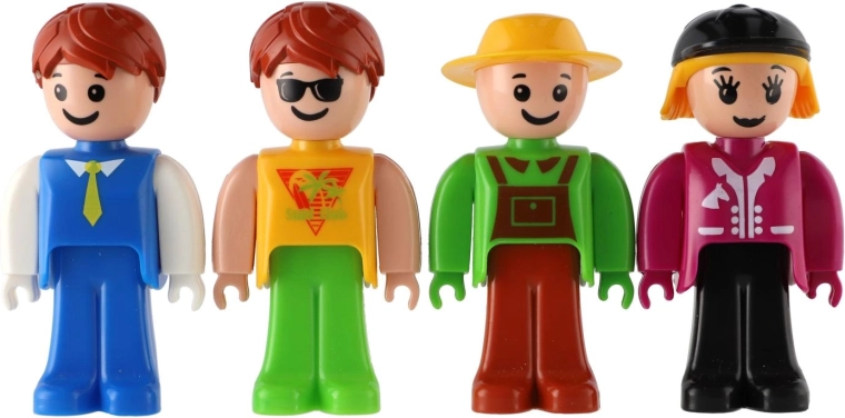 Štiri raznolike figurice za neskončno igro