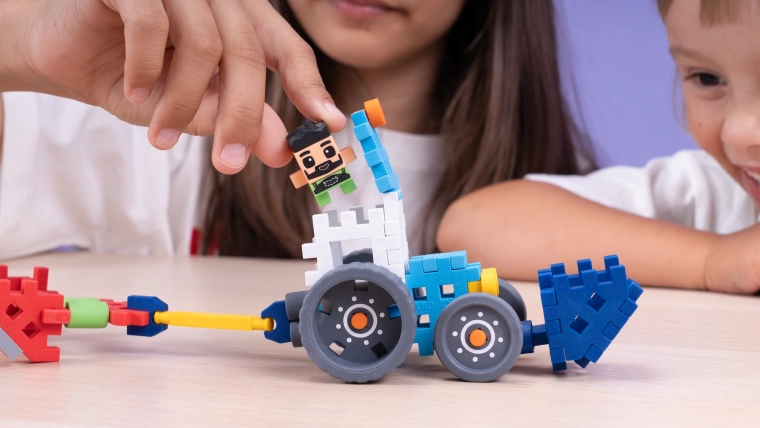 Igralna figurica kmeta za igre vlog